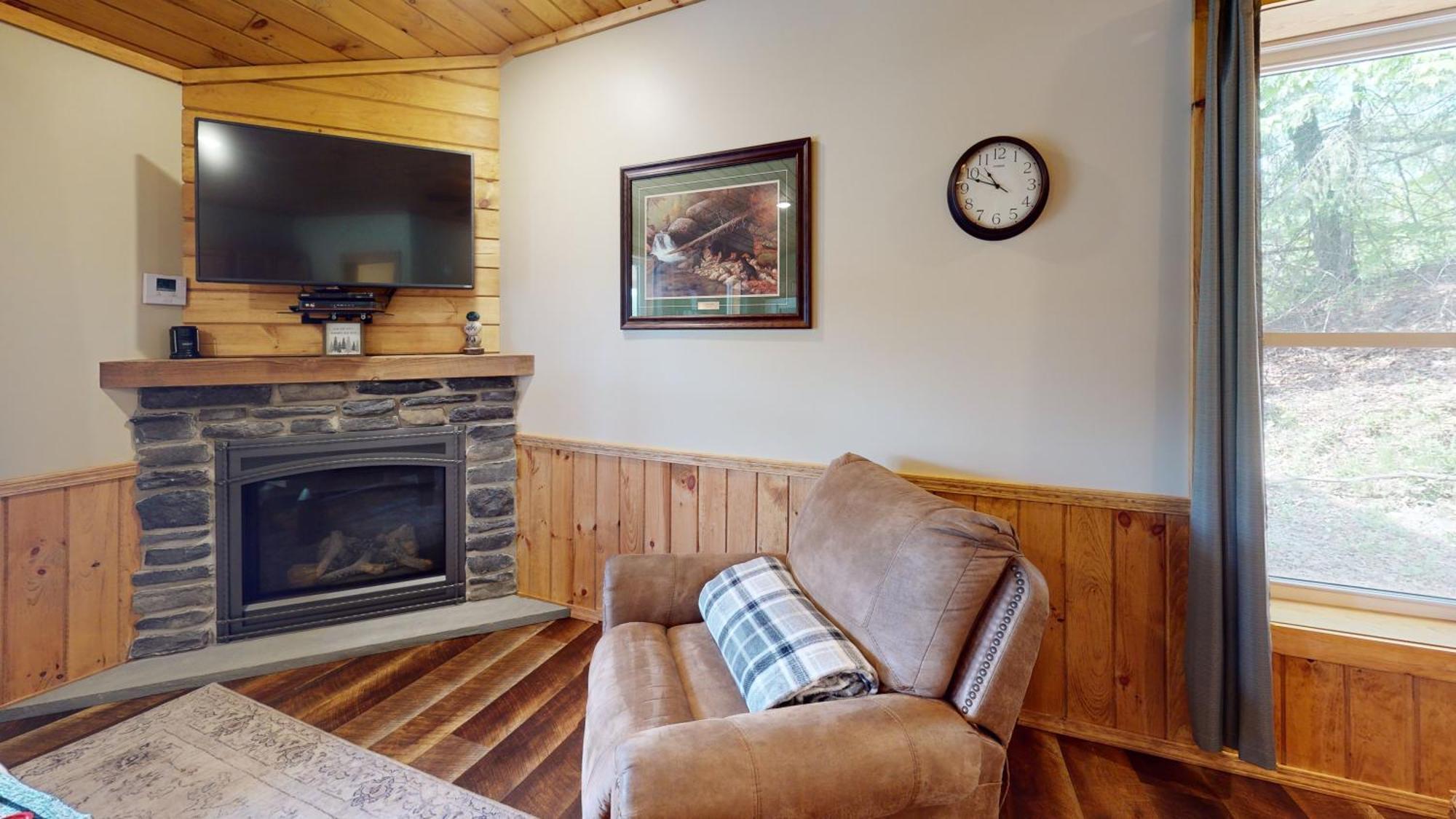 Rough Cut Lodge Gaines Exterior photo