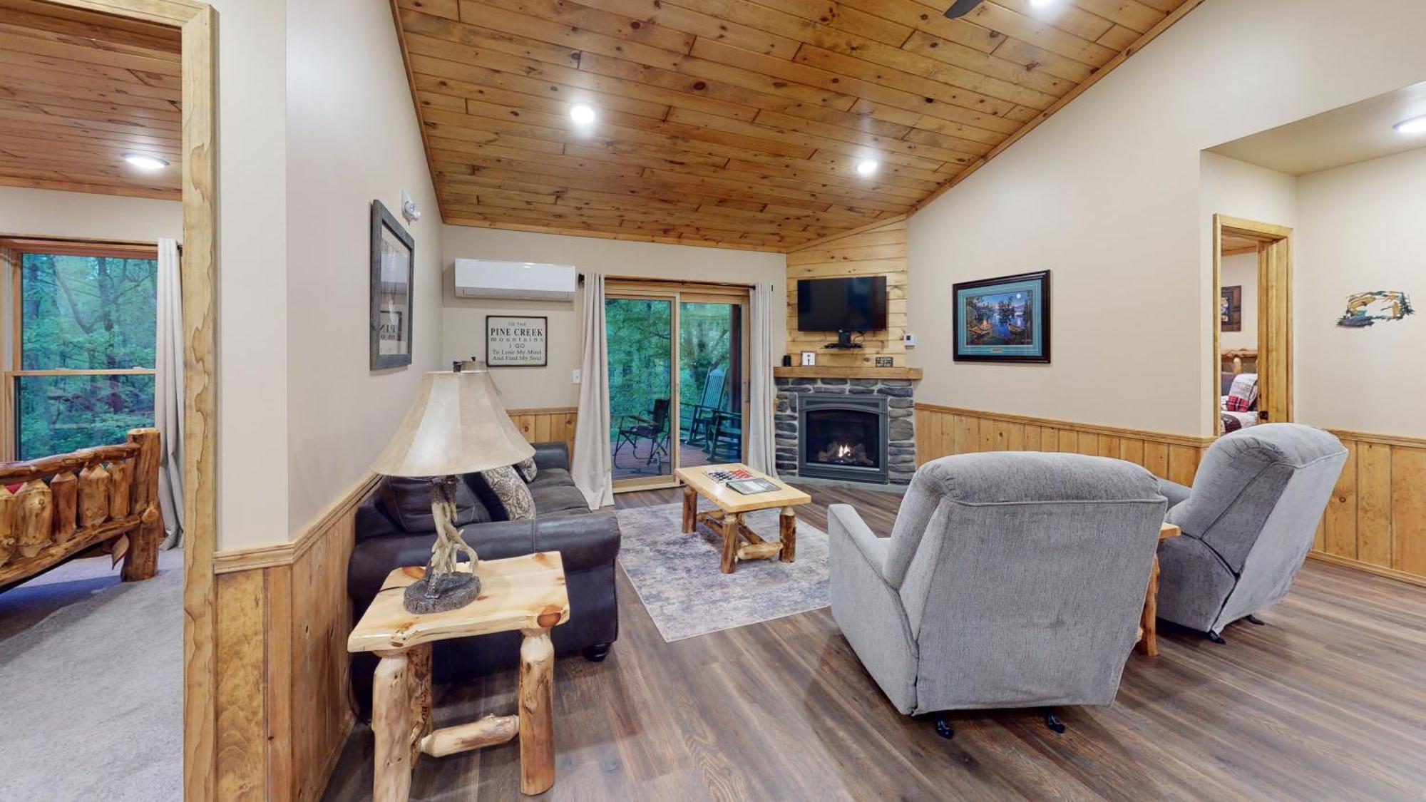Rough Cut Lodge Gaines Exterior photo