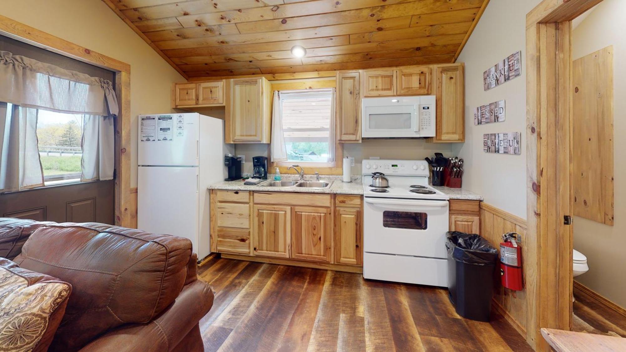 Rough Cut Lodge Gaines Exterior photo