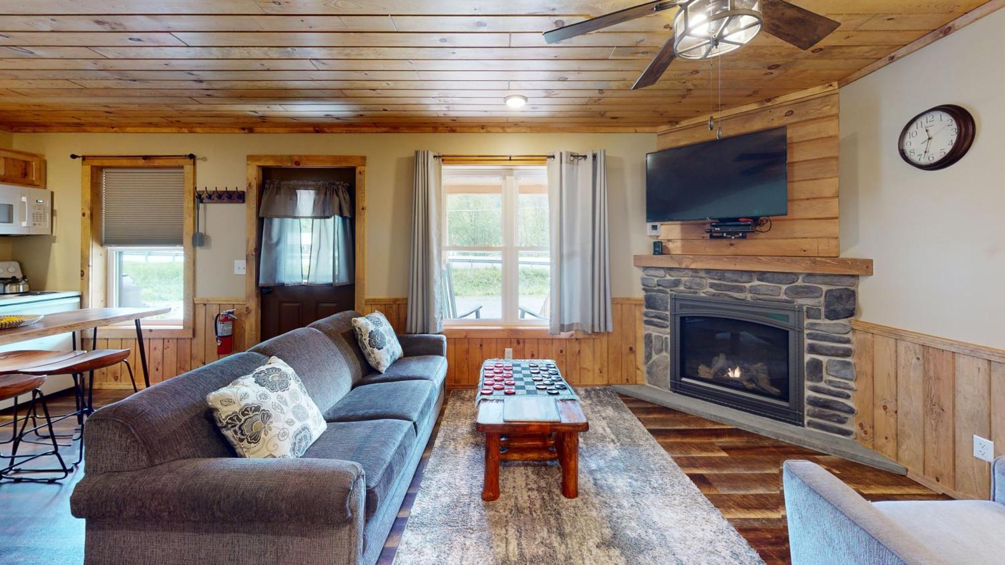 Rough Cut Lodge Gaines Exterior photo